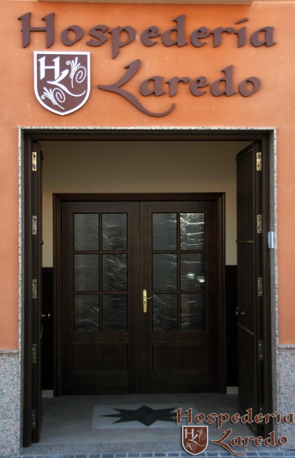Hospederia Laredo La Carlota Exterior foto