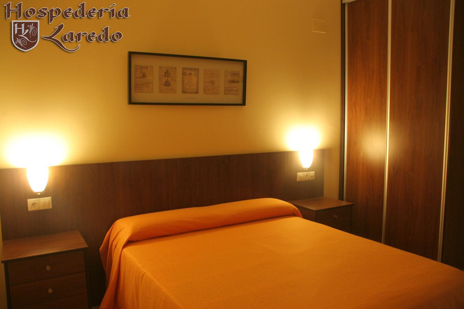 Hospederia Laredo La Carlota Exterior foto